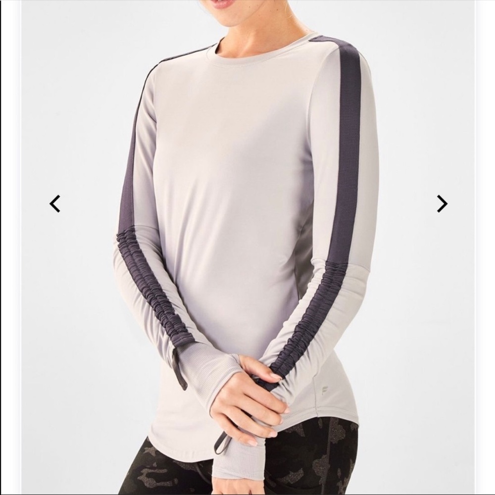 Fabletics Gray Long Sleeve Athletic Shirt Top L
